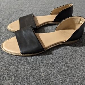 Old Navy sandals size 9‎